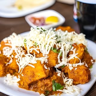 Masala Pav with Bhaji